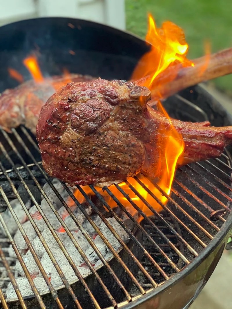 Tomahawk steak
