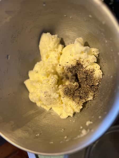 Butter sugar with spices