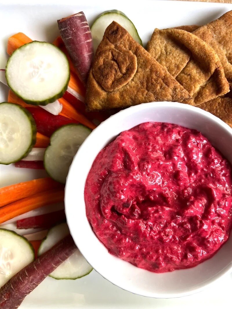 Beet hummus