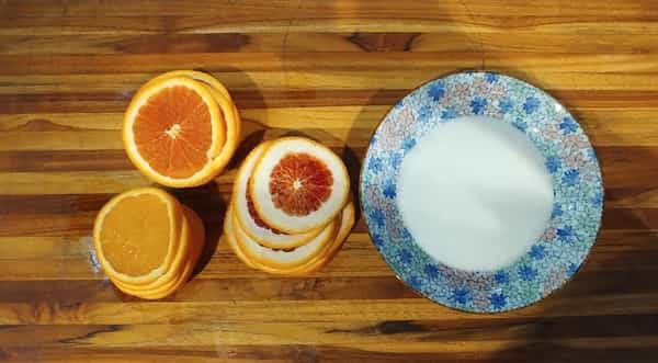 Orange slices and sugar