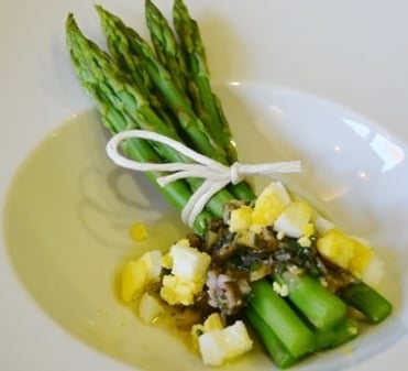 Asparagus with Sauce Gribiche